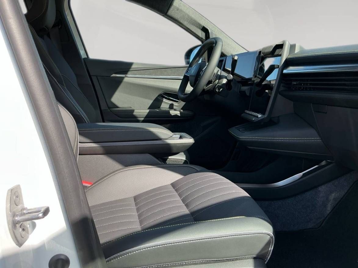 Fahrzeugabbildung Renault Scenic E-Tech 100% ele Iconic 220 Long Range