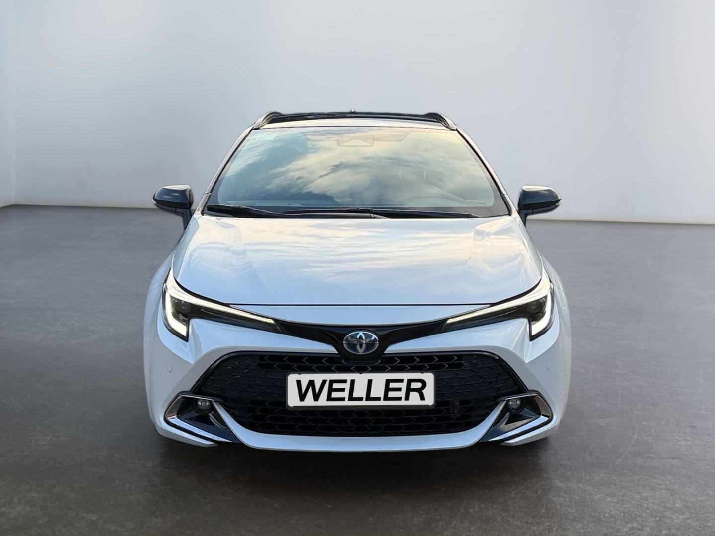Toyota Corolla 1.8 TS Hybrid Black&White *Technik Paket imagem 2