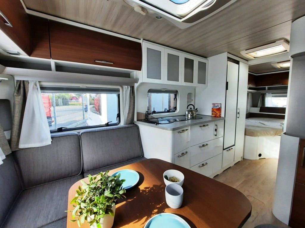 Fahrzeugabbildung HYMER / ERIBA / HYMERCAR Nova 530 Mover, Solar, Combi Heizung