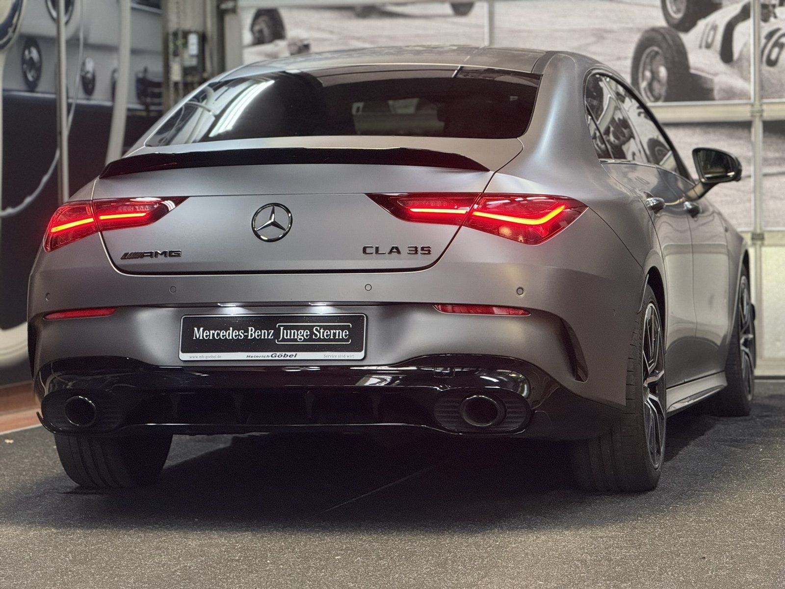 Fahrzeugabbildung Mercedes-Benz AMG CLA 35 4M*BURMESTER*PANO*FAP*HUD*360°KAMERA