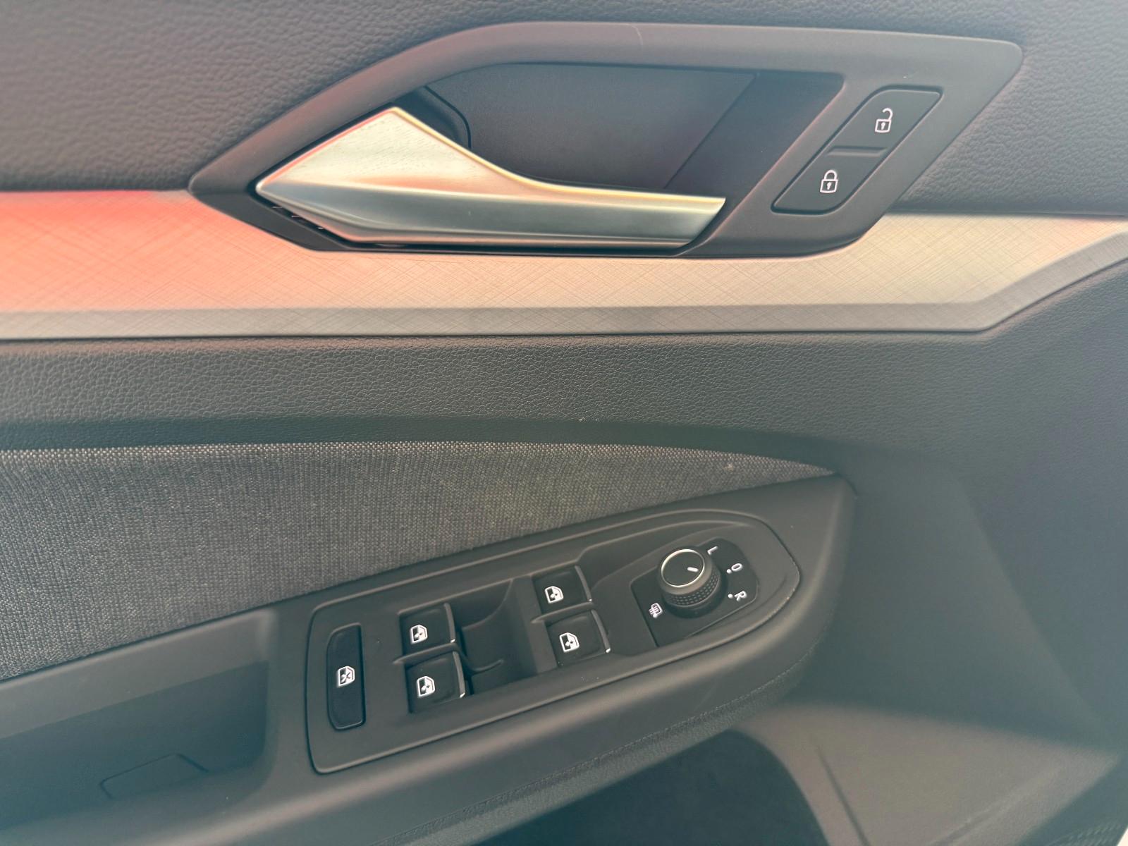 Volkswagen Golf VIII Var. Life 2.0 TDI,PDC,Navi,LED,ACC,1Hd, миниатюра 10