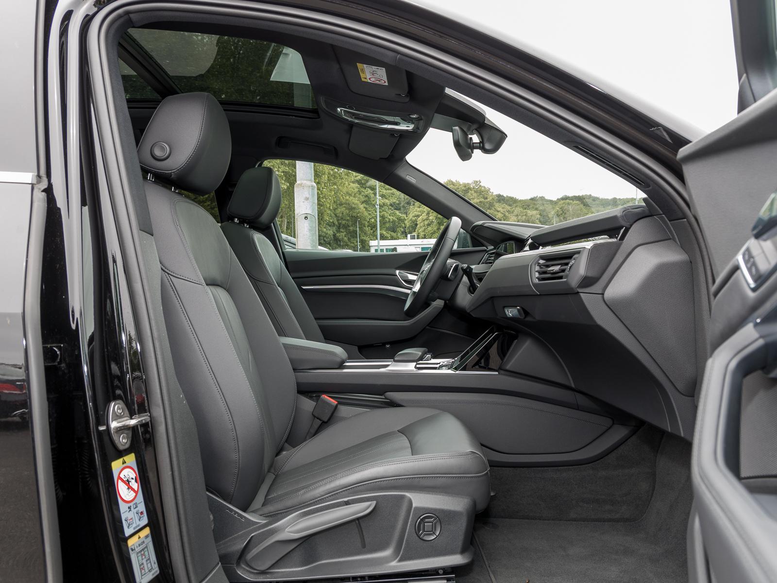 Audi e-tron 55 quattro advanced PANORAMA LUFTFEDERUNG, миниатюра 3