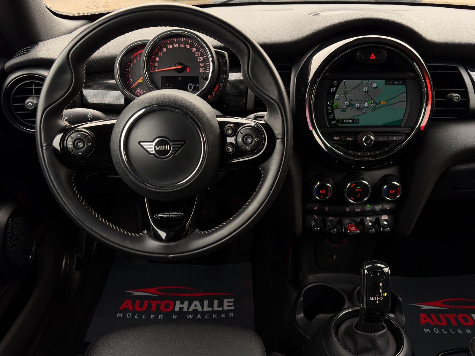 Fahrzeugabbildung MINI Cooper F56 Autom Chili Leder CarPlay Tempo. PDC