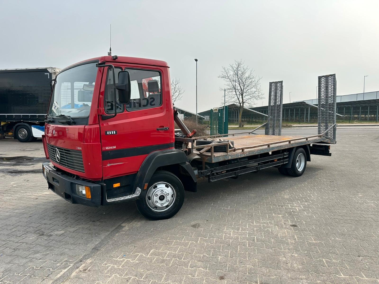 Mercedes-Benz 811*Kran*Rampen*TÜV*1.Hand*Reifen neu*Rostfrei