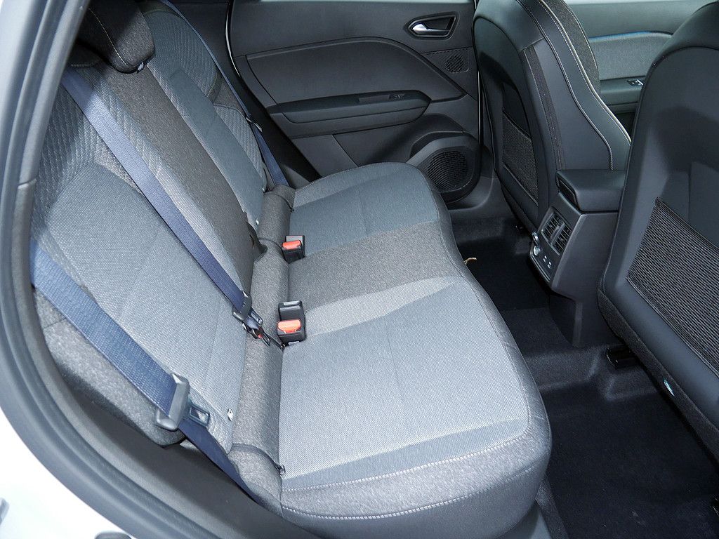 Fahrzeugabbildung Renault Captur Techno TCe 140 EDC Mild Hybrid