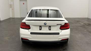 2015 BMW M235 — миниатюра 23