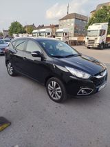 Hyundai ix35 2.0 CRDi 135 kW Premium 4WD Automatik - Hyundai ix35 in Düsseldorf