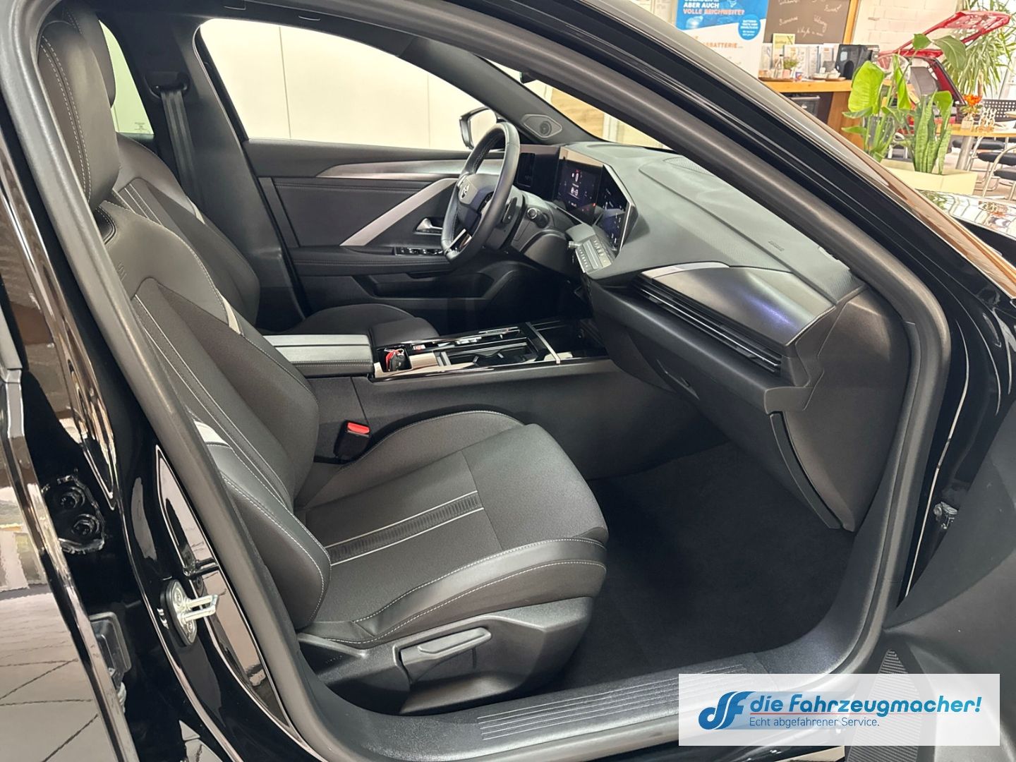 Fahrzeugabbildung Opel Astra L Sports Tourer GS Digitales Cockpit 360 K