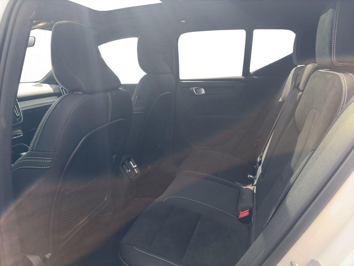 Volvo EX40 - Bild 20