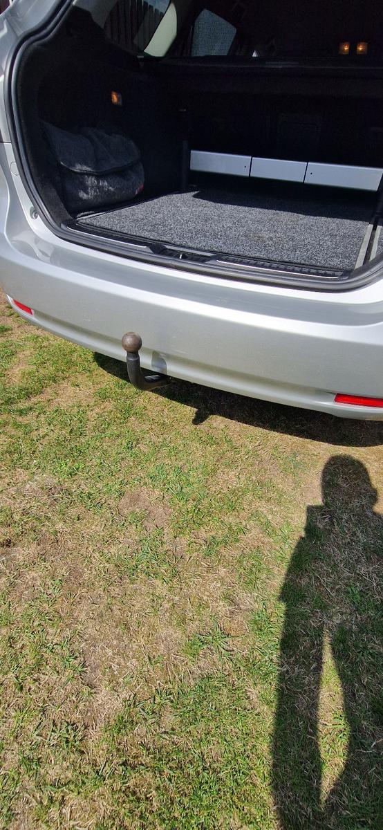 Toyota Avensis 2009 — photo 14