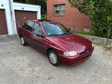 Ford Escort 1.4 erst 75tkm aus 2 Hand viel... - gebrauchte Ford Escort aus dem Jahr 1996