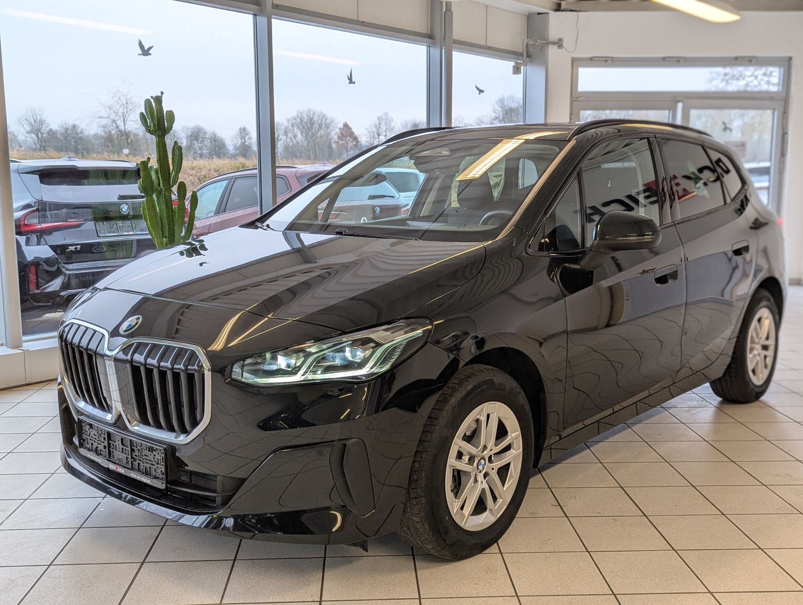 BMW 220 Active Tourer Aut AHK Pano Cam Travel-Paket - Image 3