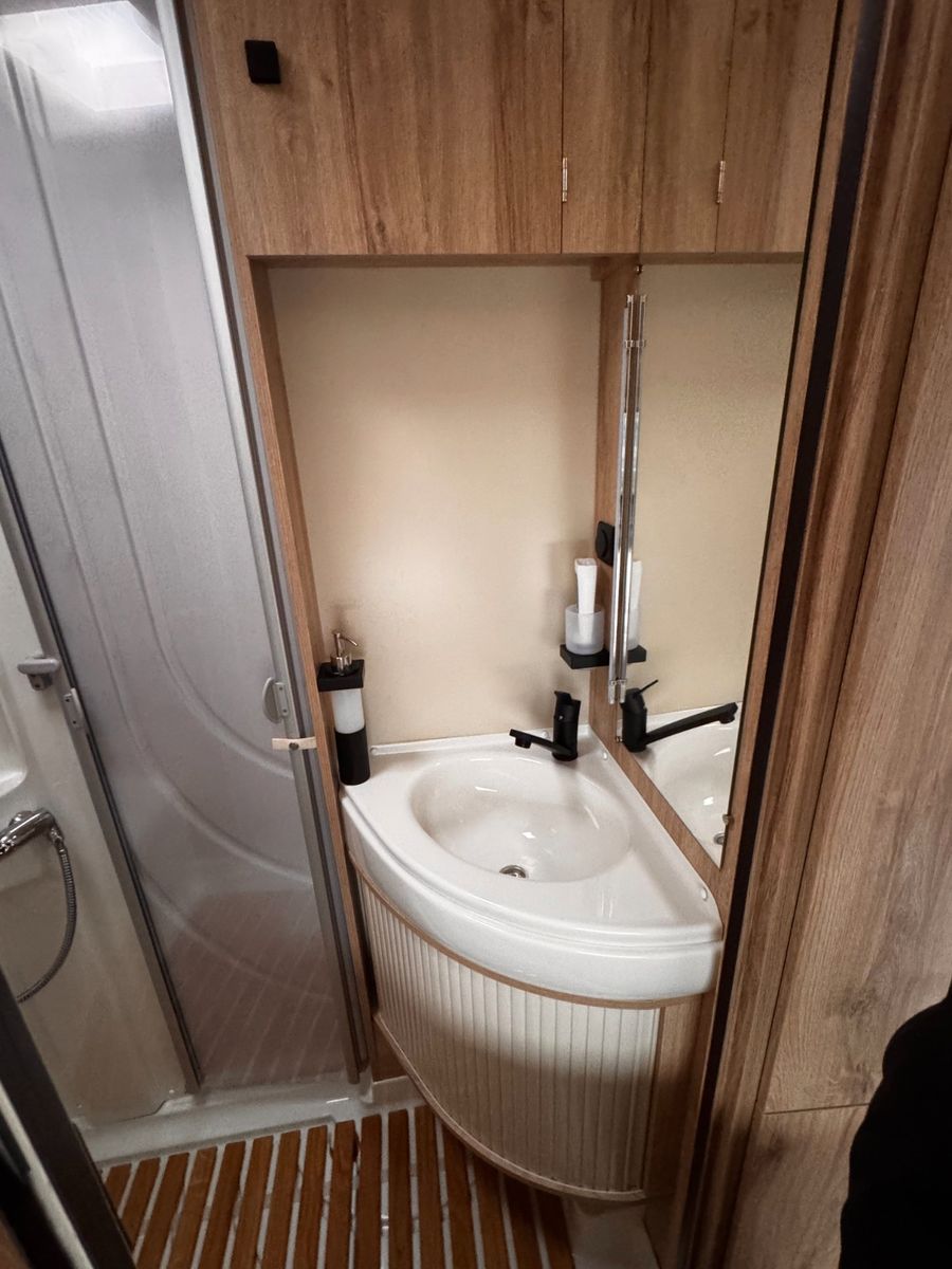 Fahrzeugabbildung Eura Mobil Profila RS 675 SB