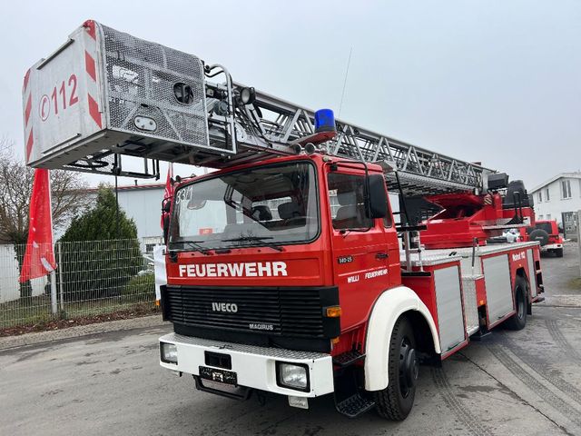 Iveco Feuerwehr Drehleiter Iveco Magirus DLK(A)23/12