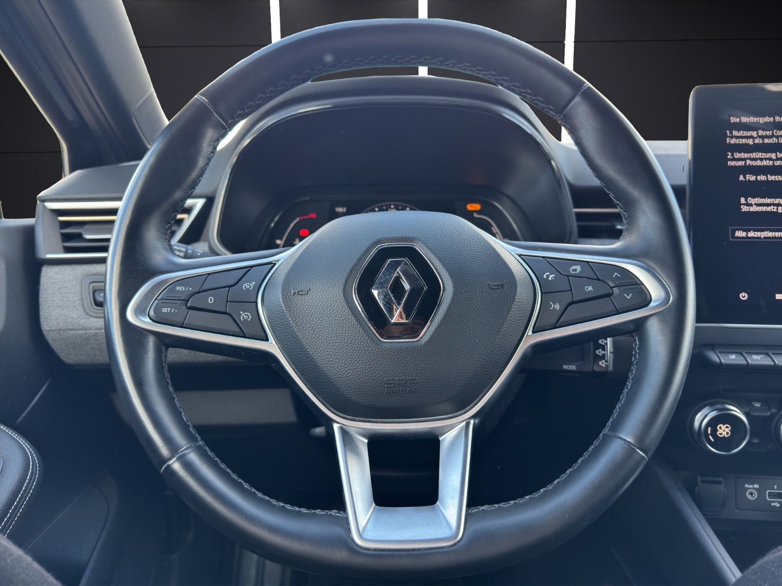 Fahrzeugabbildung Renault Clio V Lutecia Bluetooth/Navi/Ambiente/LED