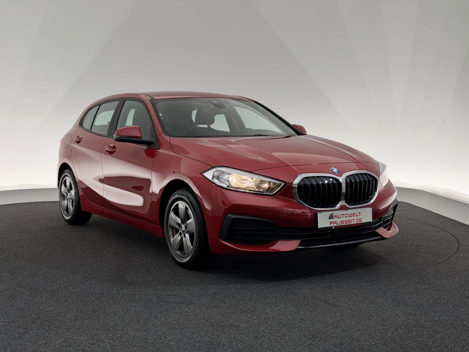 Gebrauchtwagen BMW 118i 118i Limo.*ADVANTAGE*LED-TEMPOMAT-PDC-WLAN-APPLE in Horb am Neckar