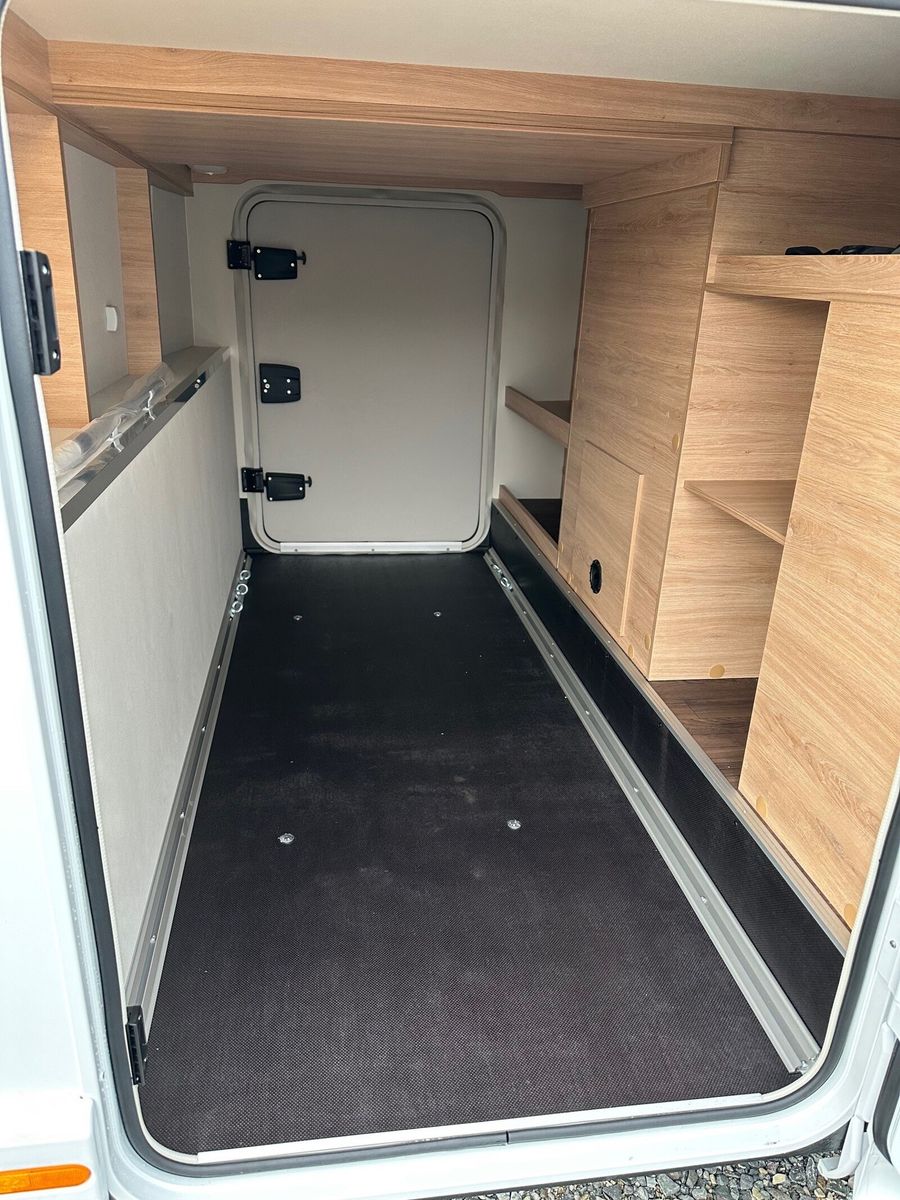Fahrzeugabbildung Knaus L!VE TI PLATINUM SELECTION 700 MEG LIVE Lithium