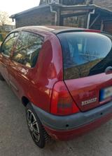 Renault Verkaufe Renault Clio 1.2  Tüv bis 12/2027 - Renault Clio aus 2000: 1.2