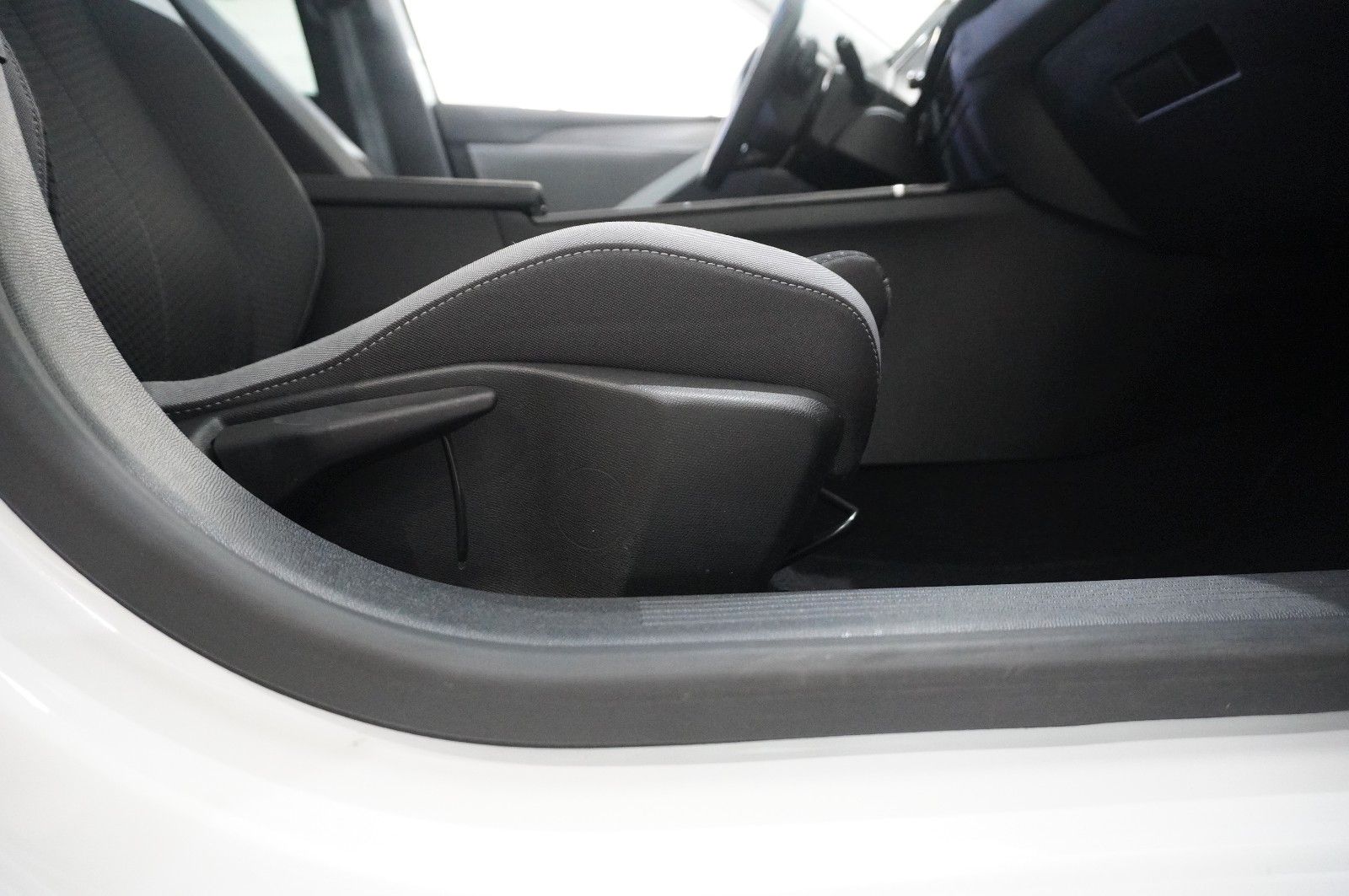 Fahrzeugabbildung Opel Astra L ST 1.5D EDITION NAVI/LED/KAMERA/SHZ/DAB+