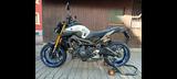 Yamaha MT09SP wenig km und viele Extras. Zustand neuw. - YAMAHA MT 09 SP