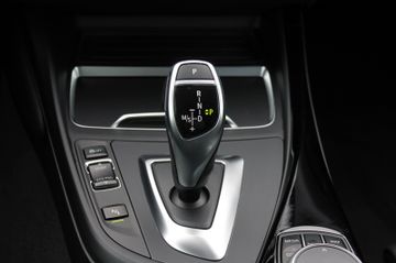 Fahrzeugabbildung BMW 230i Cabrio M Sport HK Wlan Navi Prof Leder