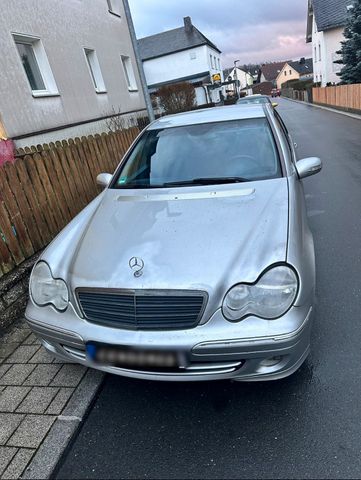 Mercedes-Benz Mercedes Benz w203 c180 Kompressor