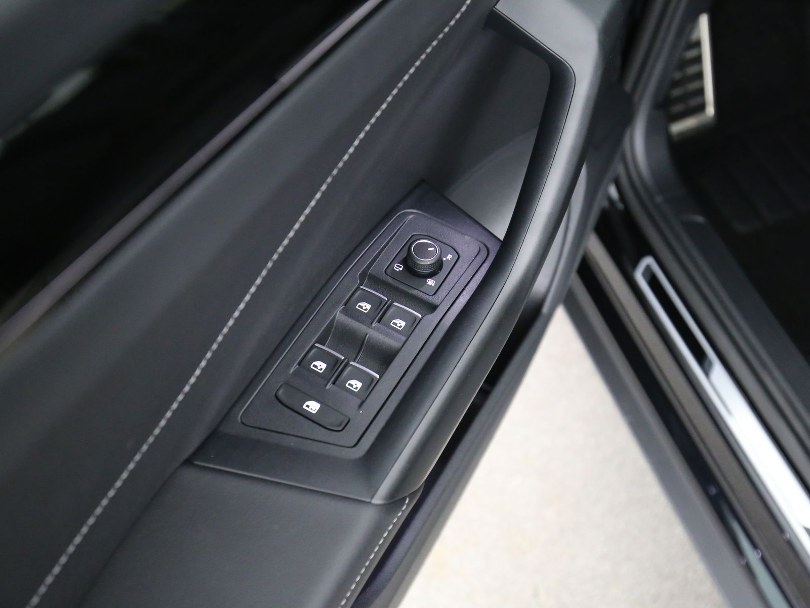 Volkswagen T-Roc - Bild 21
