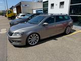 Volkswagen Passat Variant 2.0 TSI DSG R-Line Variant R-Line - Volkswagen Passat aus 2013