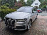 Audi Q7 3.0 TDI quattro Topzustand - Audi Q7: Silber