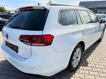 Volkswagen Passat Variant - 4