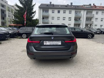 BMW 320 - 4