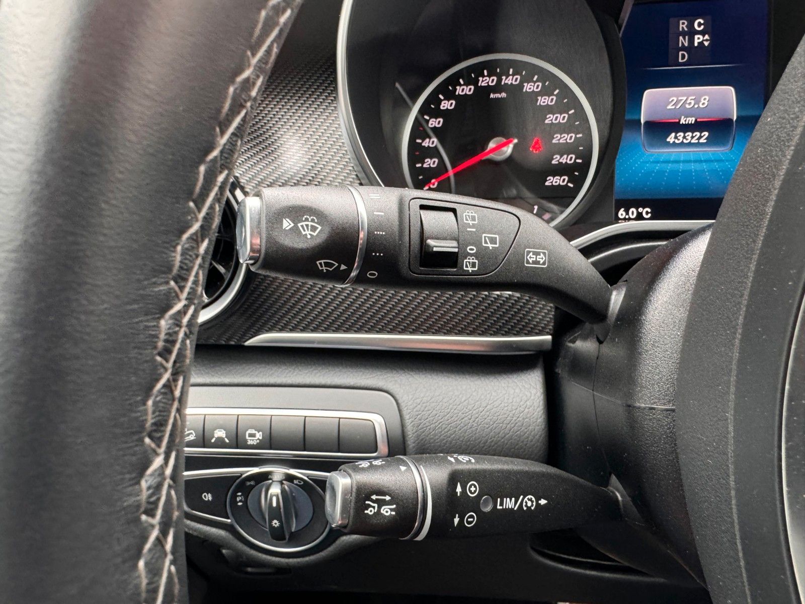 Fahrzeugabbildung Mercedes-Benz V 300 4MATIC AVA ED AMG Extral AIRMATIC Stdh AHK