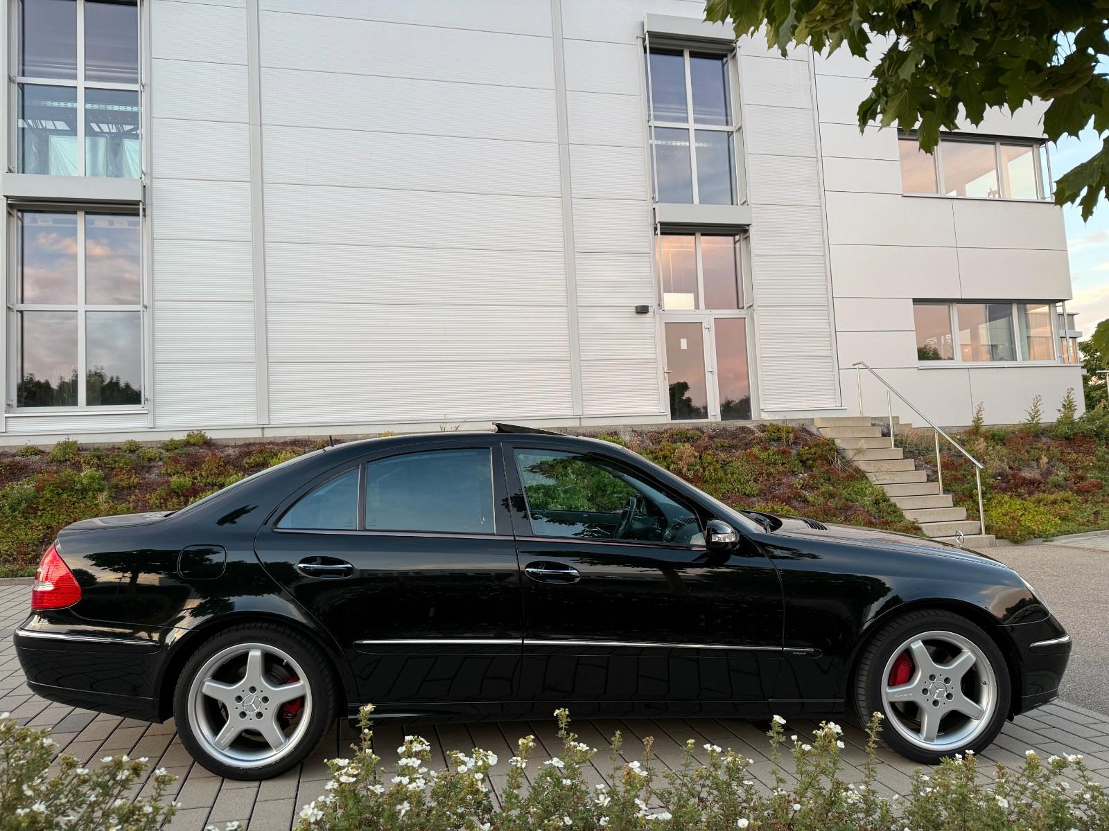 Mercedes-Benz E-Klasse E 500 Avantgarde,2.Hand,Unfallfrei,V8