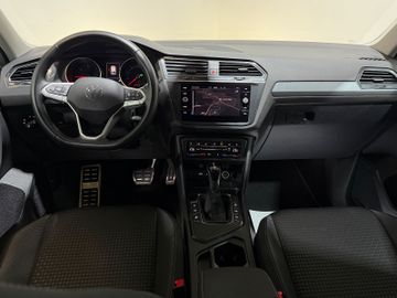 Volkswagen Tiguan - 11
