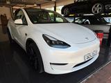 Tesla Model Y Long Range Dual Motor AWD - Tesla Model Y: Limousine