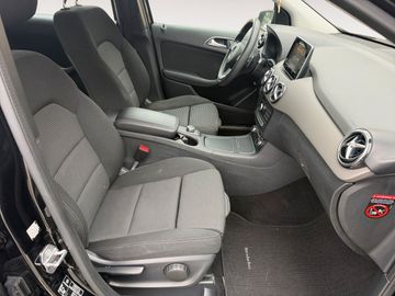 Mercedes B 180 - 12