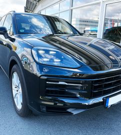 Porsche Cayenne - 2