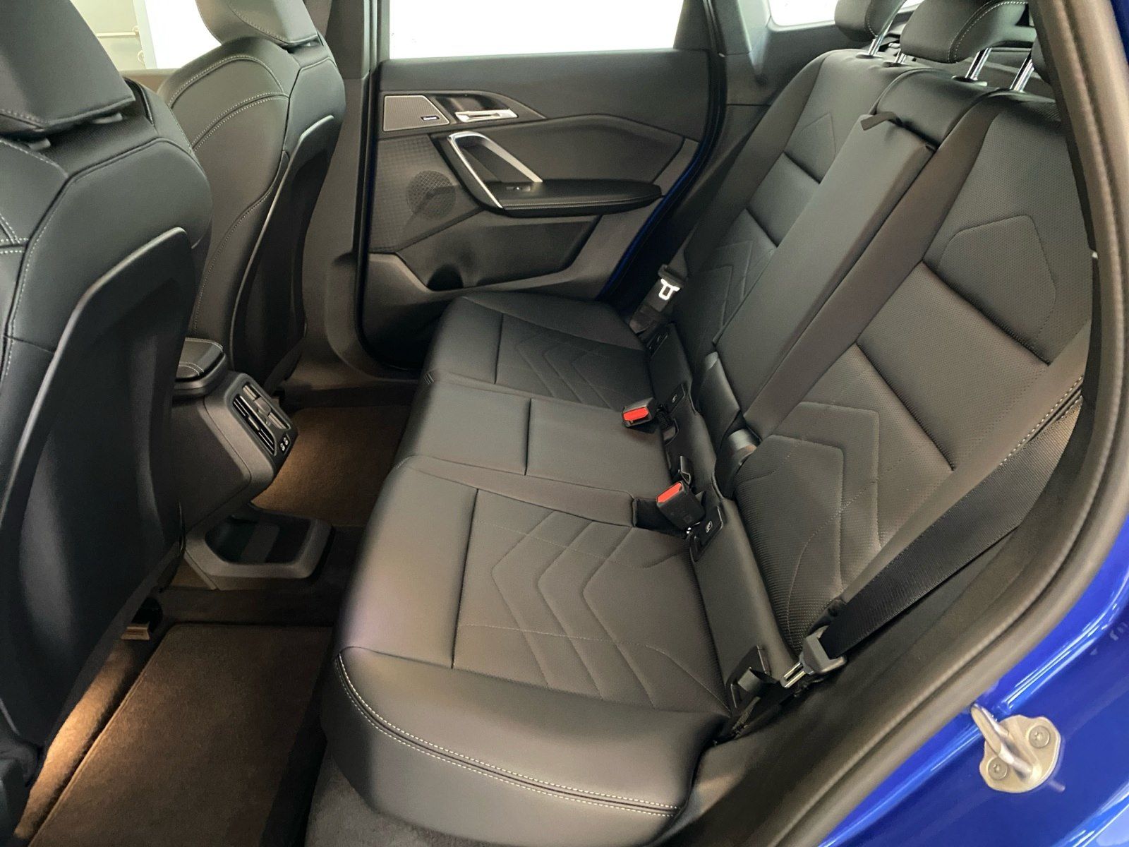 BMW iX1 - Bild 13