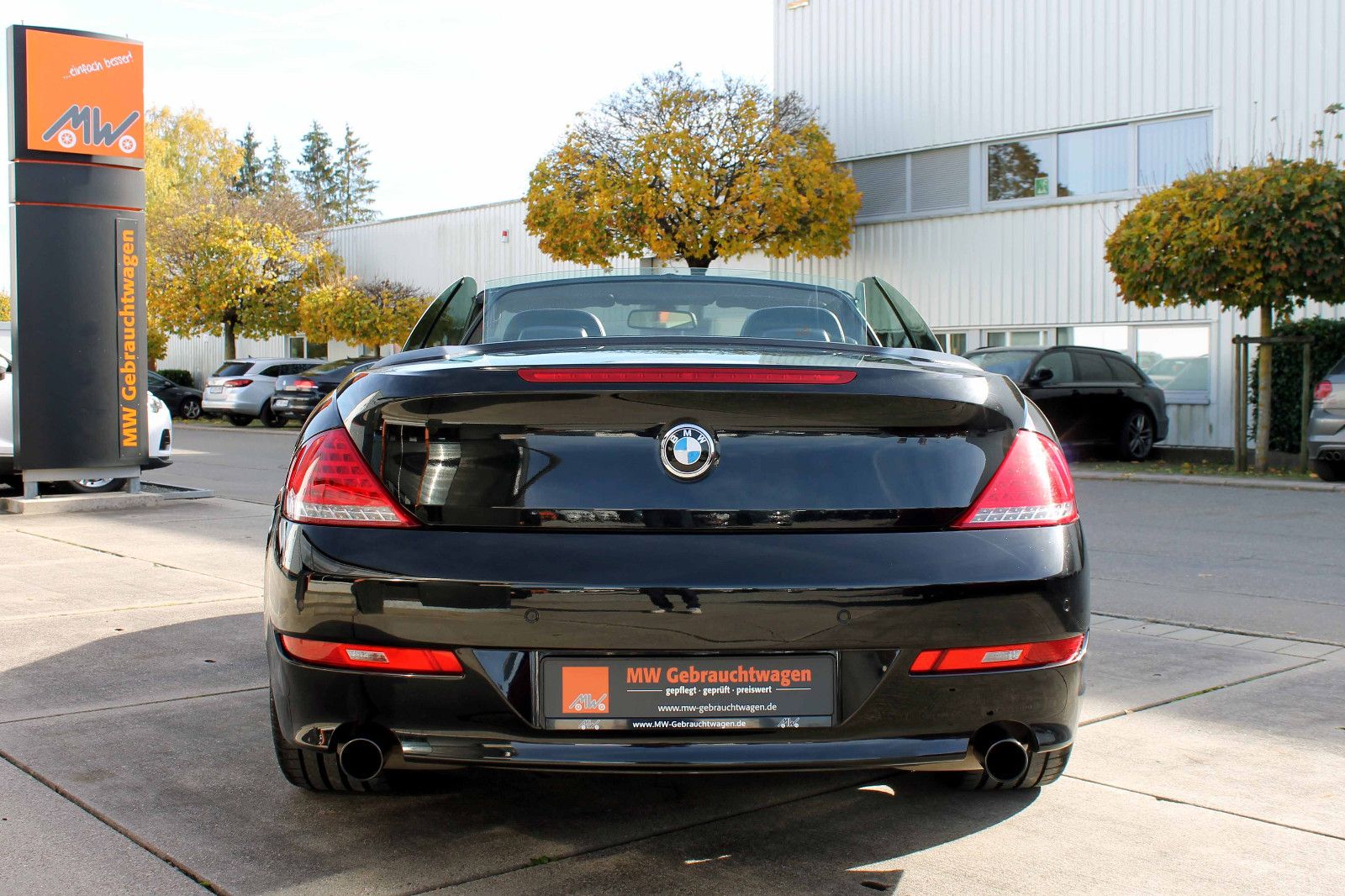 Fahrzeugabbildung BMW 630i Cabrio Aut Sport XENON PDC HUD KLIMA BT SHZ