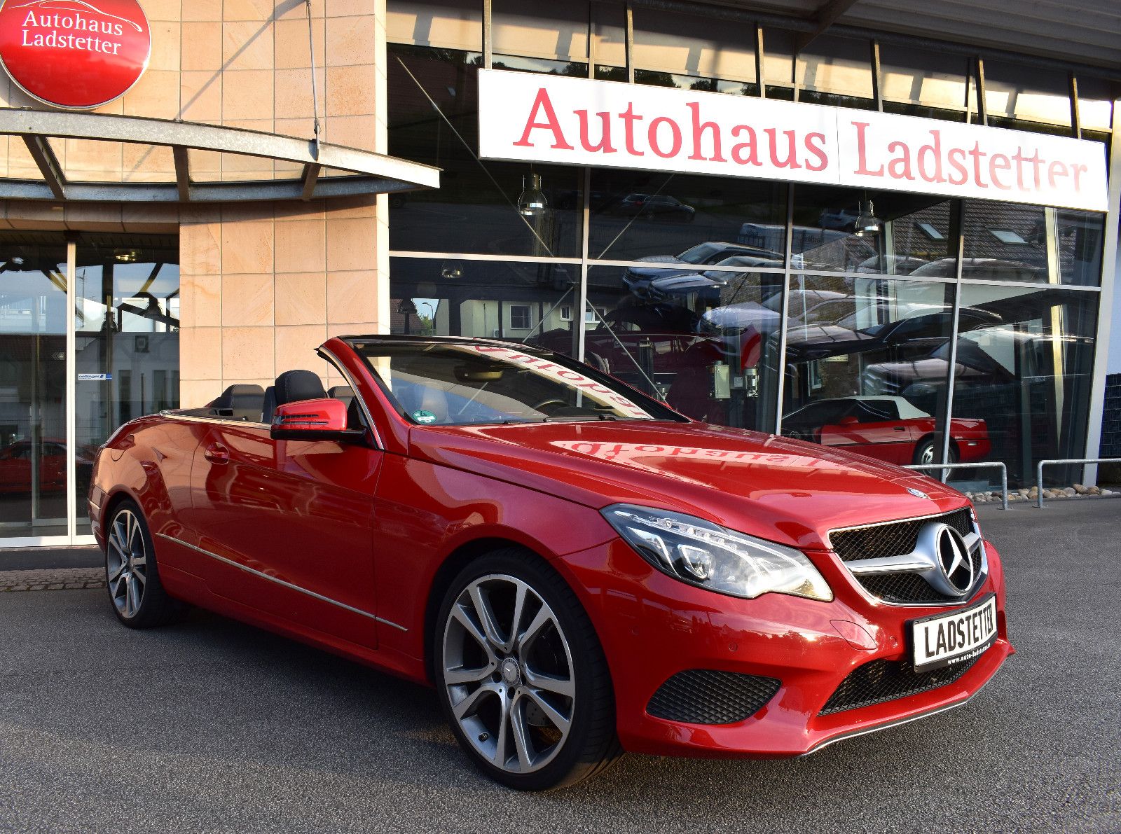 MERCEDES-BENZ E 220 *Sport-Paket*Memory*Aircap*Navi*LED*Leder*
