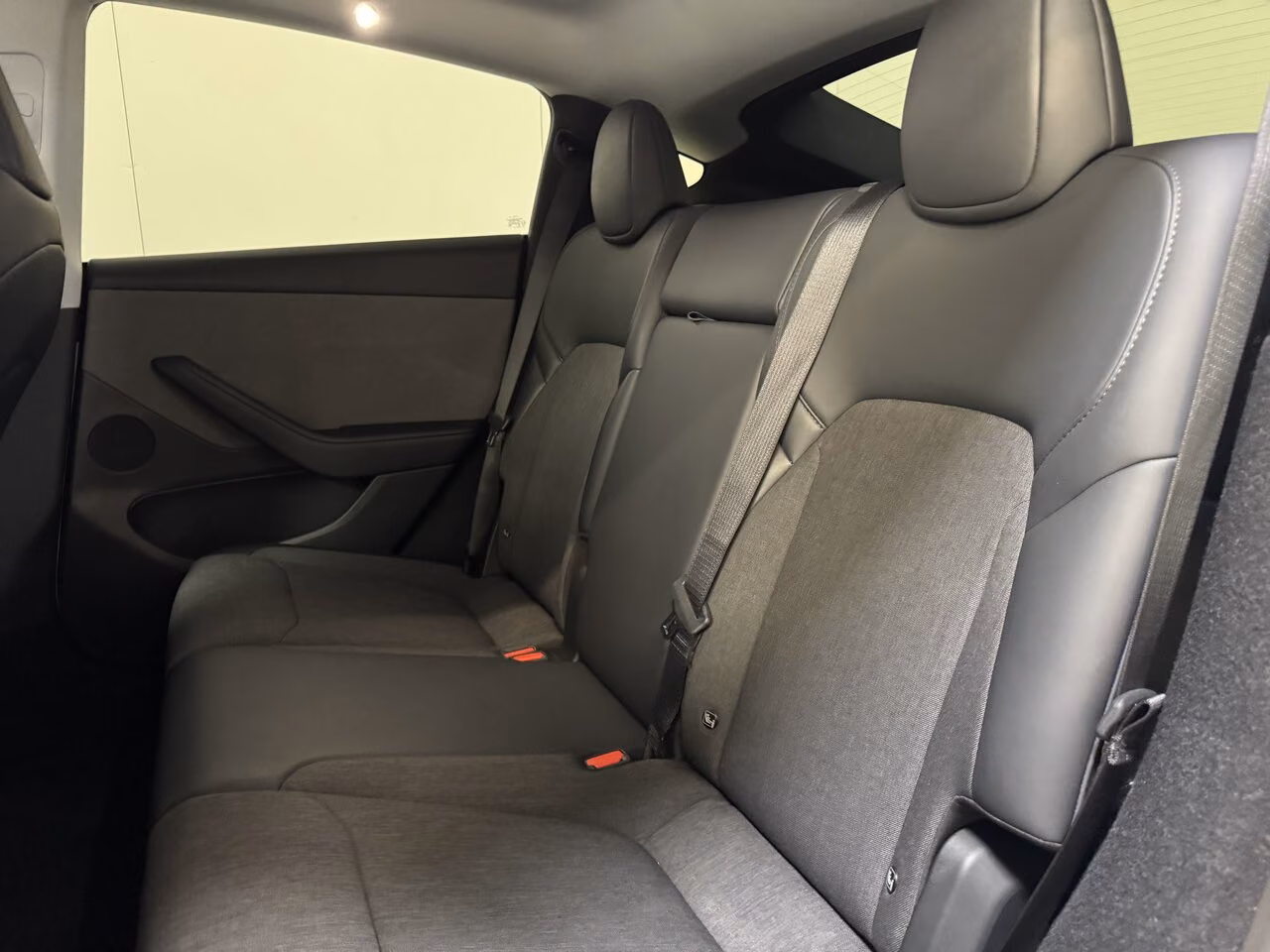 Tesla Model Y Standard Range 450 Km Range! Topstaat, миниатюра 9