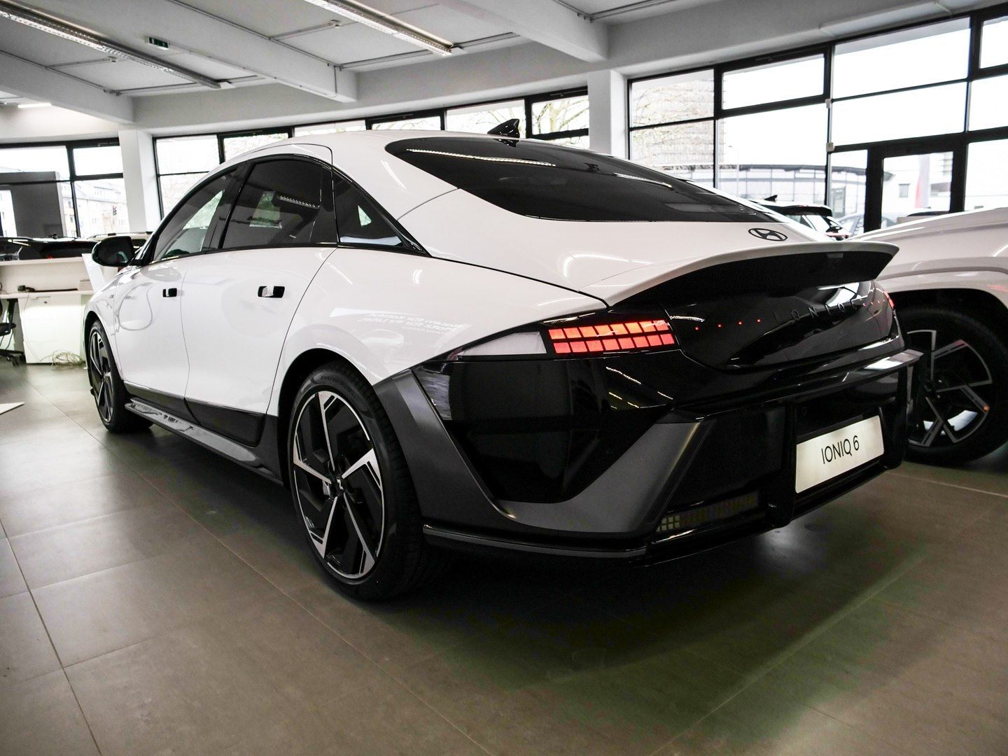 Hyundai IONIQ 6 - Bild 2