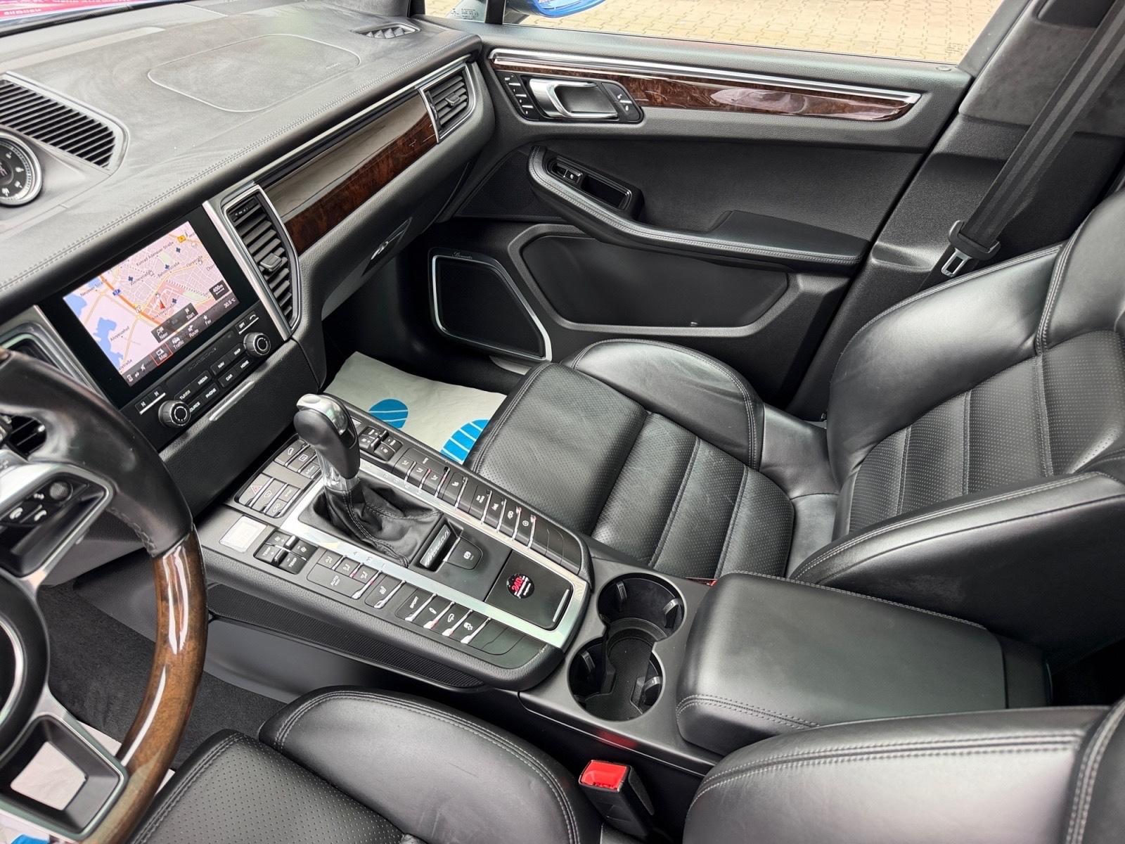Porsche Macan Turbo Panorama Chrono 360 Kamera