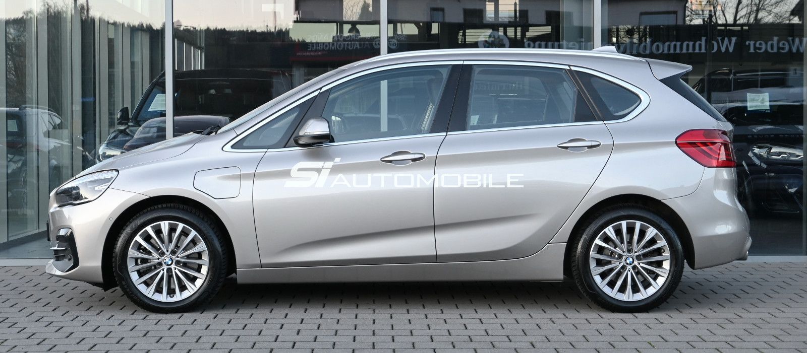 Fahrzeugabbildung BMW 225xe Active Tourer iPerform. Luxury Line °ACC°