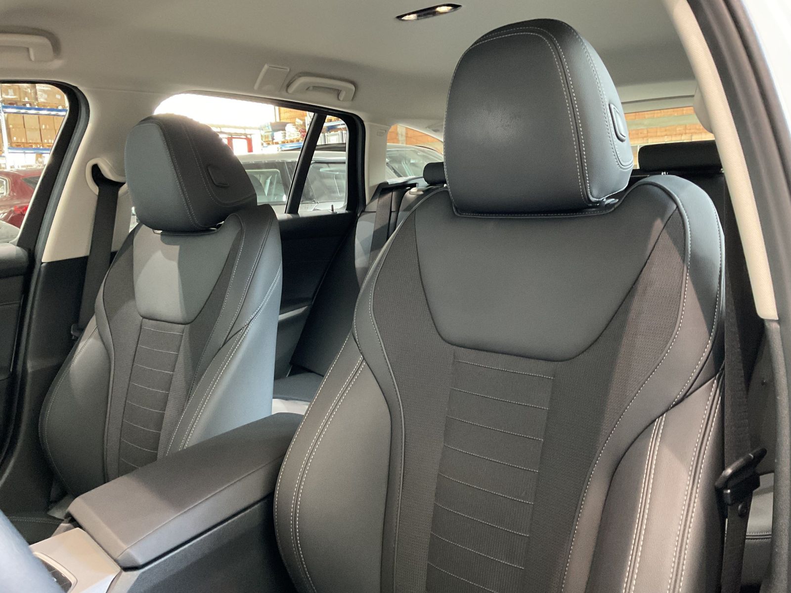 Fahrzeugabbildung BMW 320d xDrive Komfortzugang, Sitzheizung