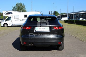 Jaguar F-Pace - 6