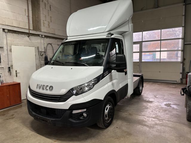 Iveco 35C18 Daily Minisattelzug