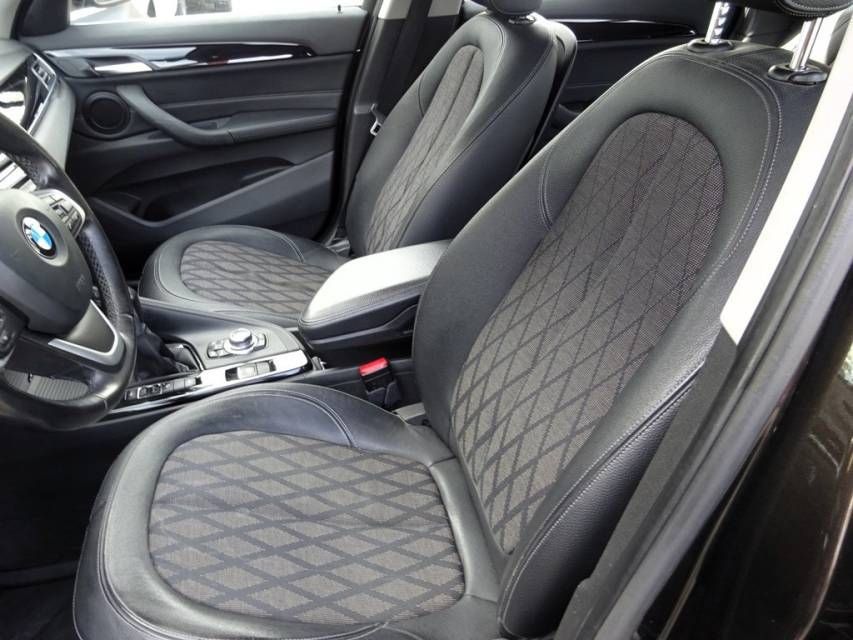 Fahrzeugabbildung BMW X1  xDrive20d  xLine /Navi/8xbereift/Kamera