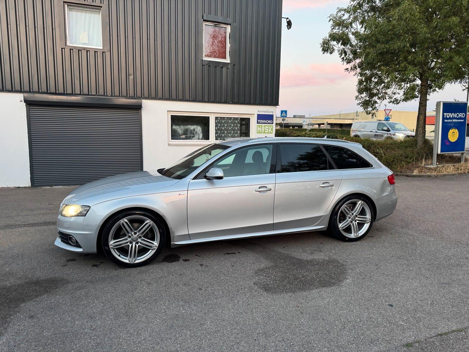 Audi A4 2010 — rear view