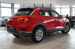 Fahrzeugabbildung Volkswagen T-Roc 1.5 TSI STYLE DSG NAVI/LED/NEBEL/ACC/DAB+